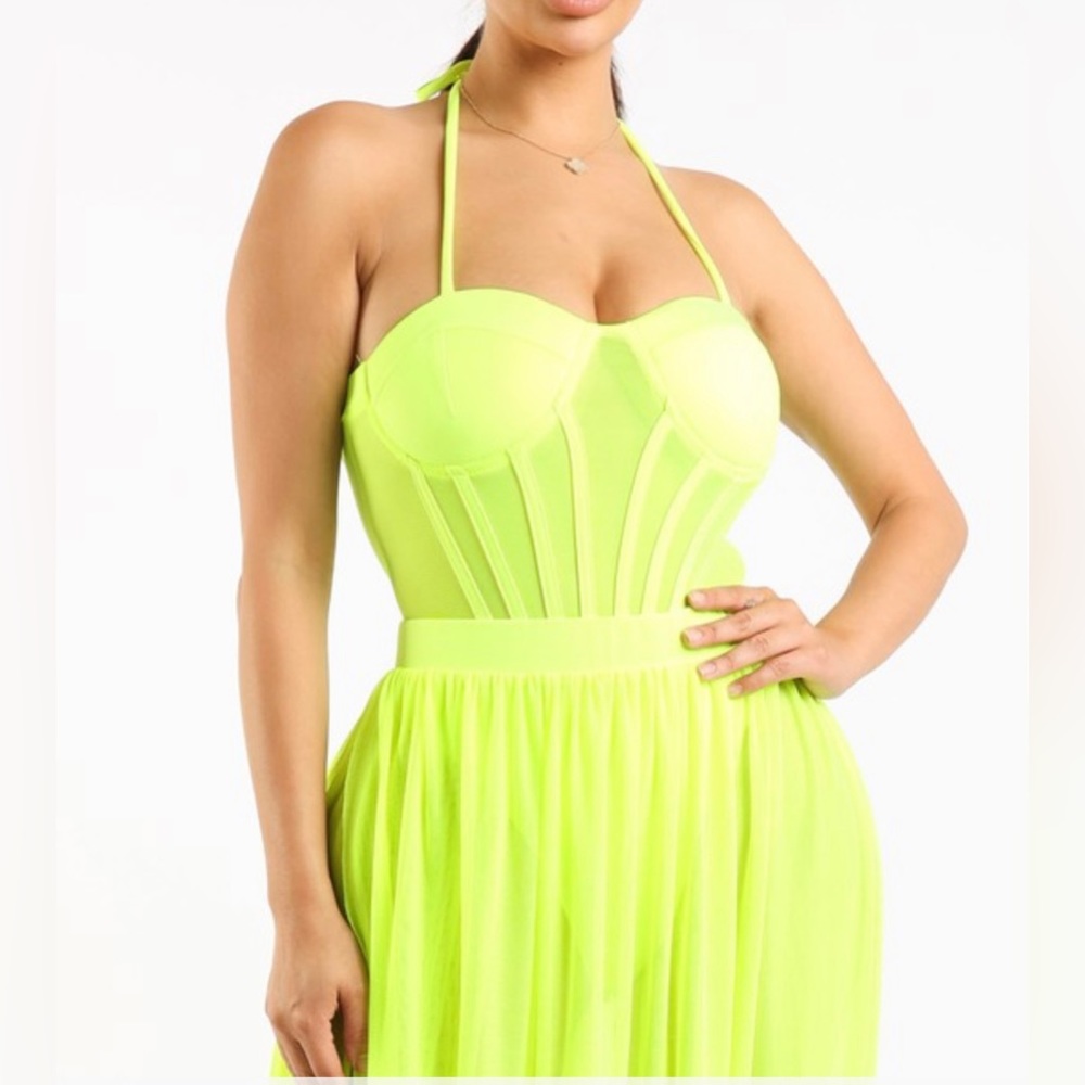 Mesh Maxi Skirt and Bodysuit Set - Picture 2 of 5